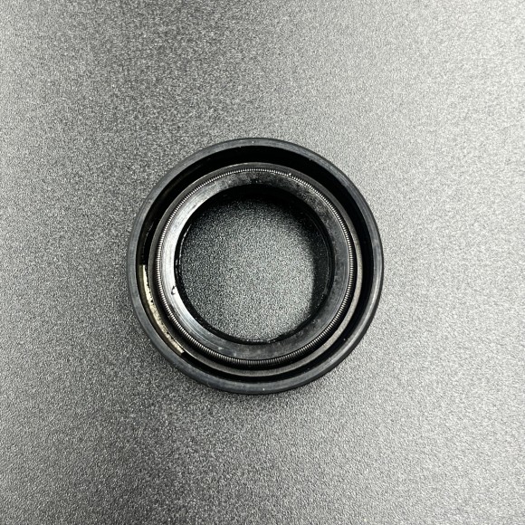 Сальник переднего редуктора 24Х38Х8 ATV 500-A/2A, X4, X5, X5 H.O, X6, Z6, X8, Z8, U8, X10, U10, Z10