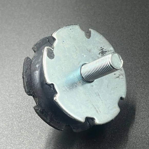 Подушка  двигателя задняя Yamaha Bravo 250(8F3-21486-00) (KINETIX)