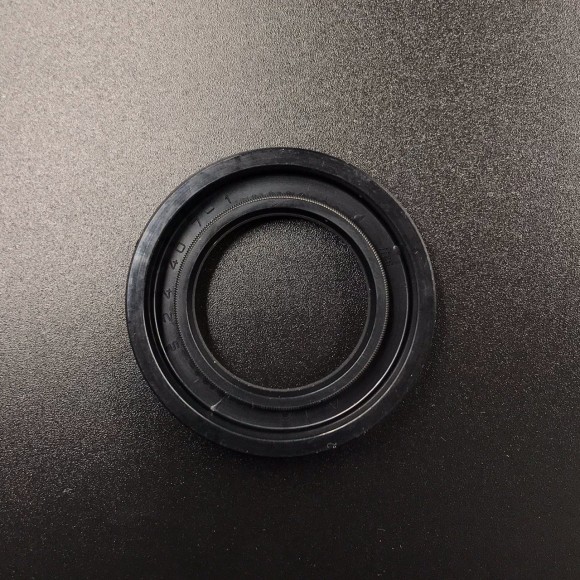 Сальник Suzuki (09282-24004) (24x40x7) (Suzuki)