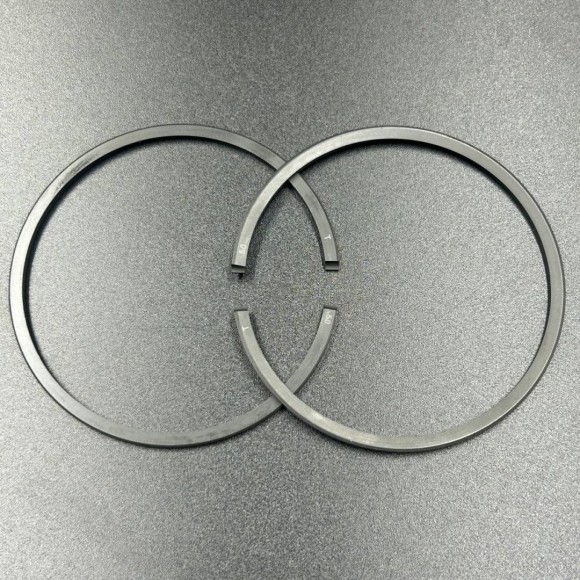Кольца поршневые, комплект на один поршень Tohatsu 40-50 (0.50mm) (Omax)