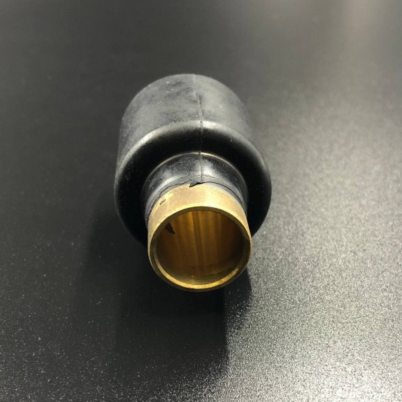 Втулка гребного винта резиновая Suzuki DT20-DT30, DF25-DF30, DF25A-DF30A (Omax)