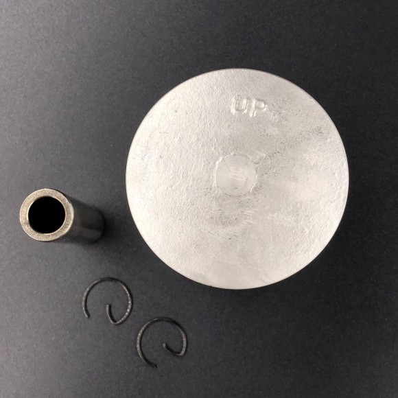 Поршень Yamaha 9.9-15 (0.50mm) (PREMARINE) Поршень Yamaha 9.9-15 (0.50mm) (PREMARINE)