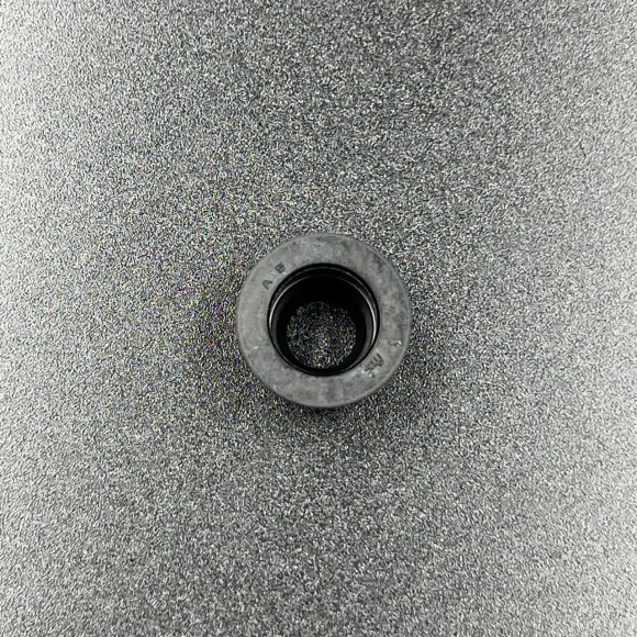 Уплотнение тяги скорости Suzuki DT40-85, DF40-300 (25223-94400) (Suzuki)