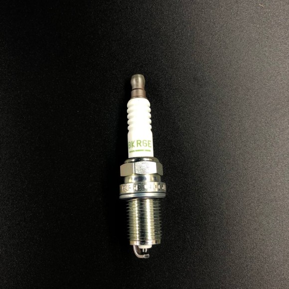 Свеча NGK BKR6E (Suzuki)