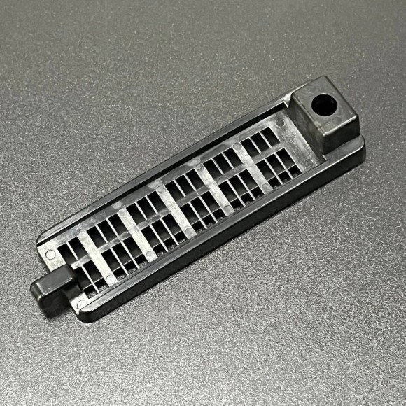 Решётка заборника воды левая 40-140