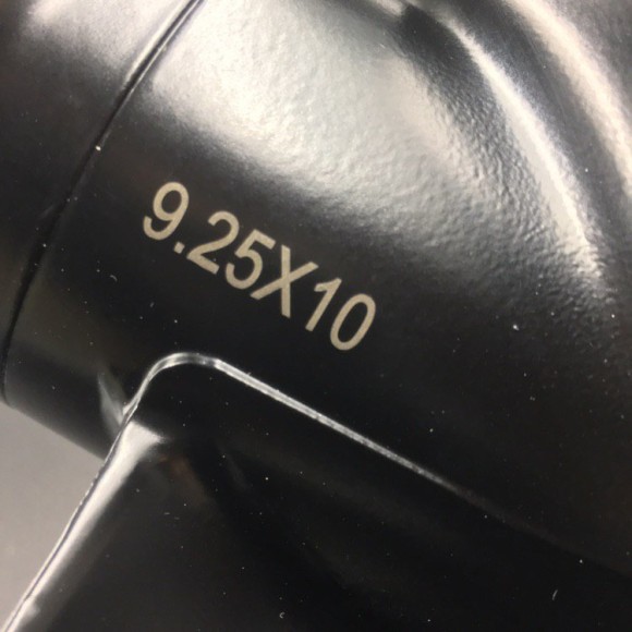 Гребной винт Tohatsu 9.9-18 (3x9.25x10) Гребной винт Tohatsu 9.9-18 (3x9.25x10)