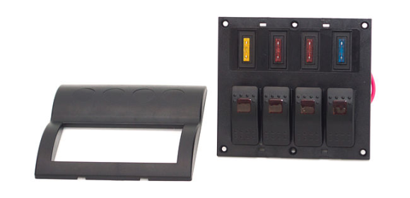 Панель бортового питания 4 переключателя, предохранители