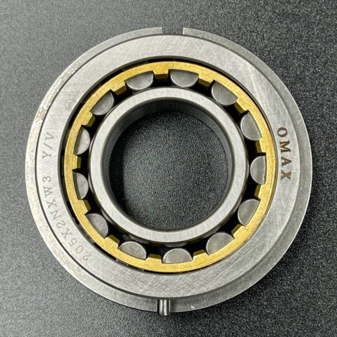 Подшипник роликовый Yamaha 9.9-15 (25x52x15) (Omax)