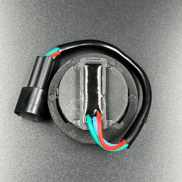 Кнопка гидроподъема в поддон Yamaha 200-250 (Omax)