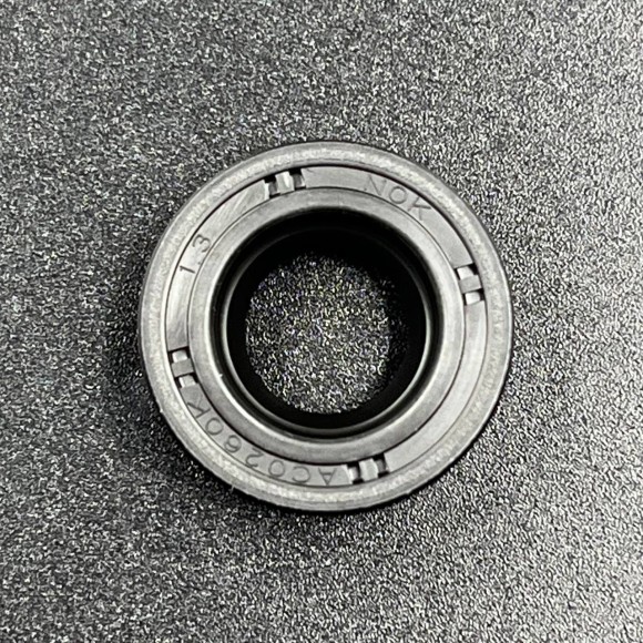 Сальник Tohatsu (3F0-01215-0) (10.1x20x7) (Tohatsu)