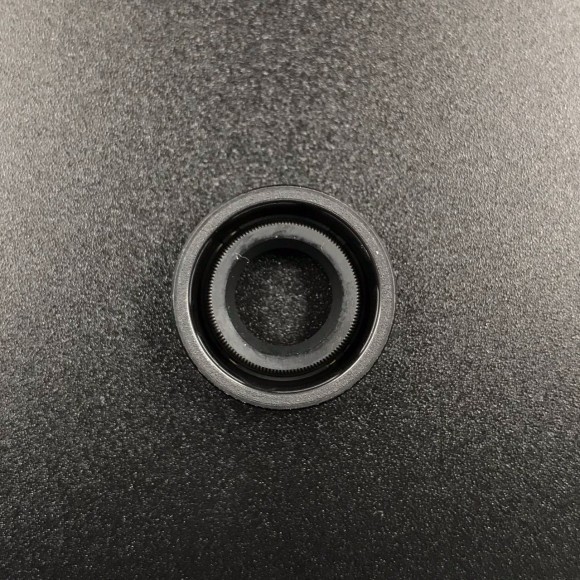 Сальник Tohatsu (3F0-01215-0) (10.1x20x7) (Tohatsu)