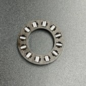 Подшипник роликовый Suzuki DT9.9-15, DF9.9-15, DF8-20(A) (20x35x4.5) (Kacawa) Подшипник роликовый Suzuki DT9.9-15, DF9.9-15, DF8-20(A) (20x35x4.5) (Kacawa)