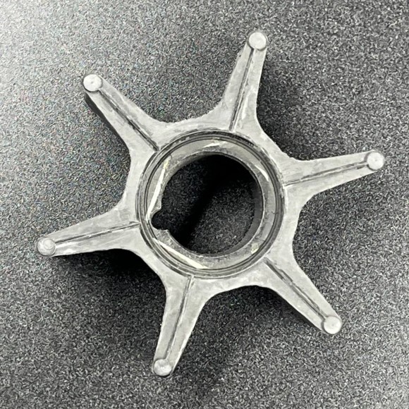 Крыльчатка помпы охлаждения Tohatsu 45-70 (2цилиндра) (Omax)