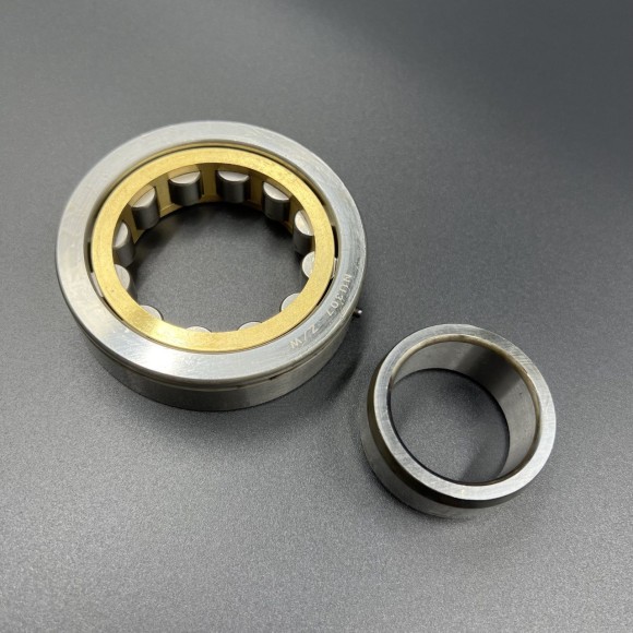 Подшипник роликовый Suzuki DT40 (09264-35L01) (35x80x21) (Omax)