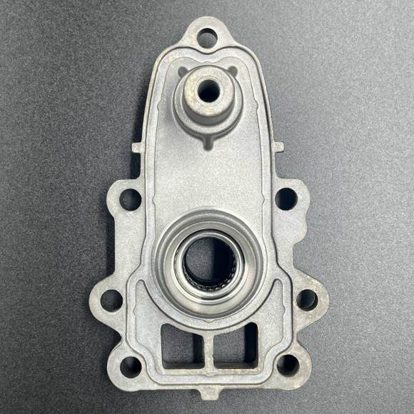 Основание помпы HONDA BF15D/BF20D (Honda) Основание помпы HONDA BF15D/BF20D (Honda)