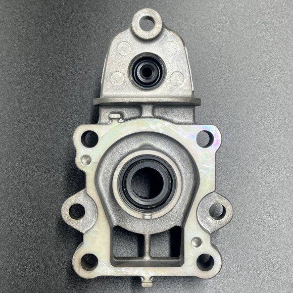 Основание помпы HONDA BF15D/BF20D (Honda) Основание помпы HONDA BF15D/BF20D (Honda)