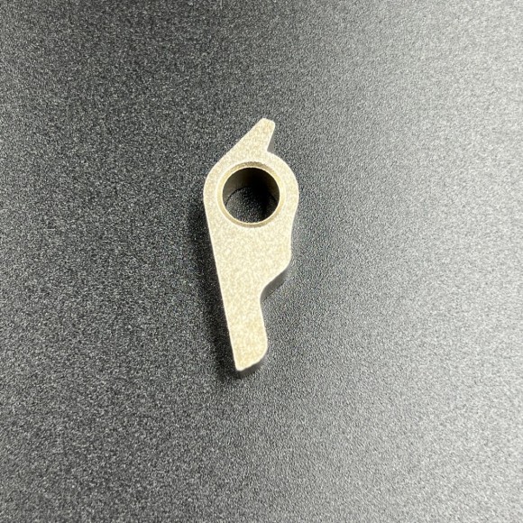 Собачка (храповик) ручного стартера Mercury 6-40 (86850) (MERCURY)