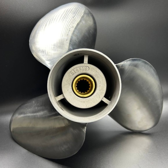 Гребной винт Suzuki DF90-140, DF70A-140A, DF100B (3x14x19) (Сталь) Гребной винт Suzuki DF90-140, DF70A-140A, DF100B (3x14x19) (Сталь)