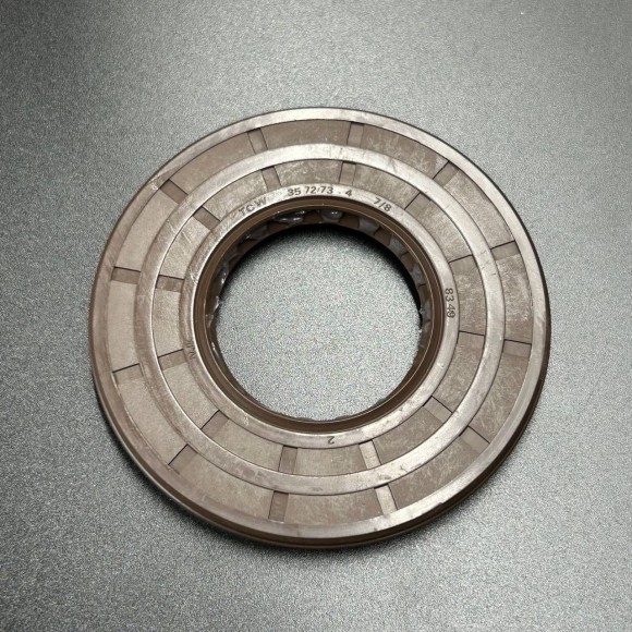 Сальник кпп BRP Can-Am Outlander, Commander, Maverik, Renegade (ZIBO) Сальник кпп BRP Can-Am Outlander, Commander, Maverik, Renegade (ZIBO)