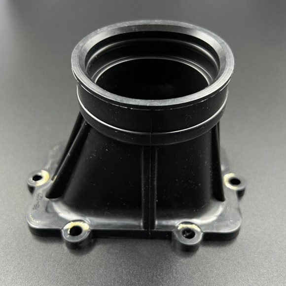 Впускной патрубок карбюратора SKI-DOO BRP 800 E-TEC (SM-07172) (PREMARINE) Впускной патрубок карбюратора SKI-DOO BRP 800 E-TEC (SM-07172) (PREMARINE)