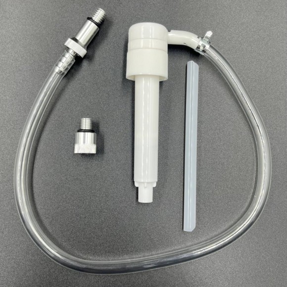 Насос ручной для замены масла в редукторе ПЛМ Suzuki, металлический адаптер