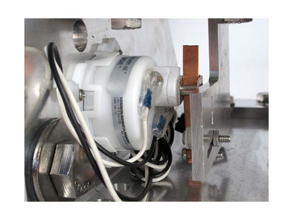 Подъёмник мотора гидравлический 50-130 л.с. с указателем трима (Tilt And Trim)