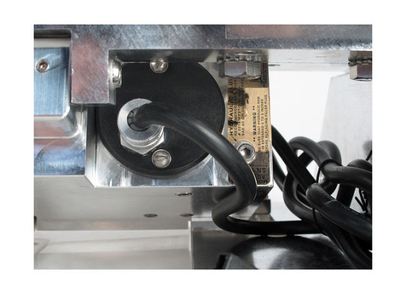 Подъёмник мотора гидравлический 50-130 л.с. с указателем трима (Tilt And Trim)