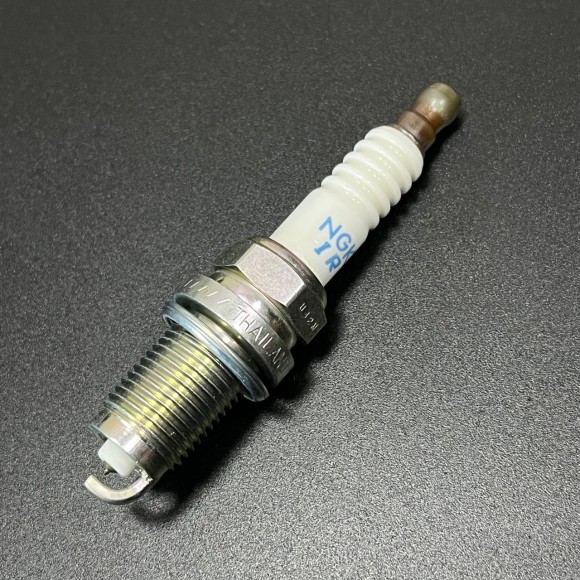 Свеча зажигания IZFR6K11 (NGK)