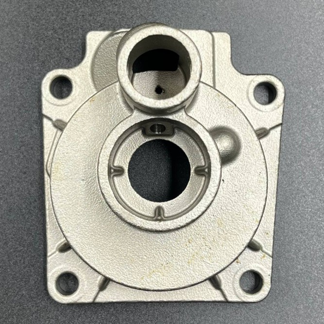 Корпус помпы охлаждения Suzuki DT20-40, DF40-50 (17411-94421; 17410-92L00) (Yuelang)