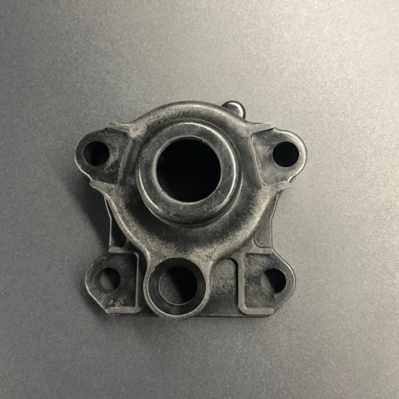 Корпус помпы охлаждения Yamaha 60-70 (PREMARINE) Корпус помпы охлаждения Yamaha 60-70 (PREMARINE)