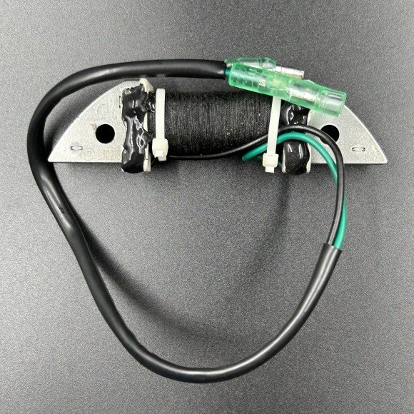 Катушка зажигания подмаховиковая Tohatsu 8-9.8 (WUHU) Катушка зажигания подмаховиковая Tohatsu 8-9.8 (WUHU)