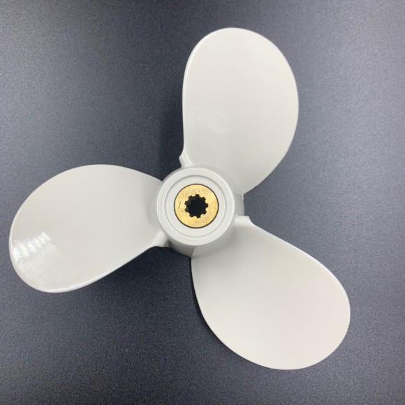 Гребной винт Yamaha 4-5, F4-F5, F6C (3x7-1/2x7) Гребной винт Yamaha 4-5, F4-F5, F6C (3x7-1/2x7)