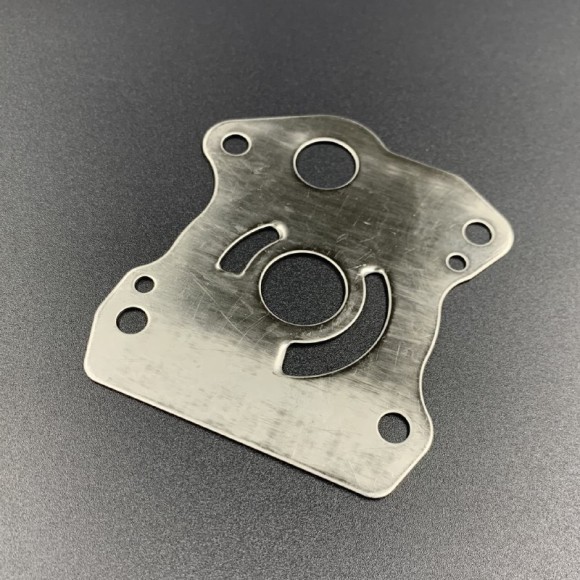 Пластина помпы охлаждения Honda BF20-30 (Honda)