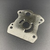 Пластина помпы охлаждения Honda BF20-30 (Honda) Пластина помпы охлаждения Honda BF20-30 (Honda)