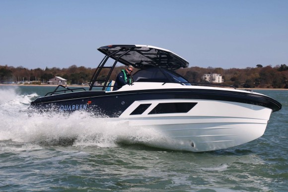 Катер QUARKEN 27 T-Top V2 Onyx
