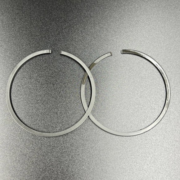 Кольца поршневые, комплект на один поршень Tohatsu 40-50 (STD) (Omax)