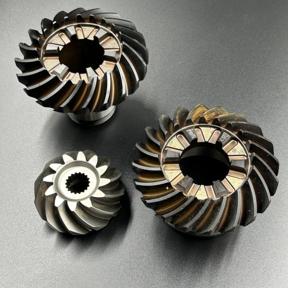 Шестерни редуктора (Комплект) Suzuki DF250-300A (от 2016 года) (57300-93L20) (Suzuki)