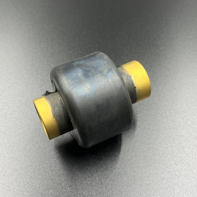 Втулка гребного винта резиновая Yamaha 40-55, F30-60 (Omax)