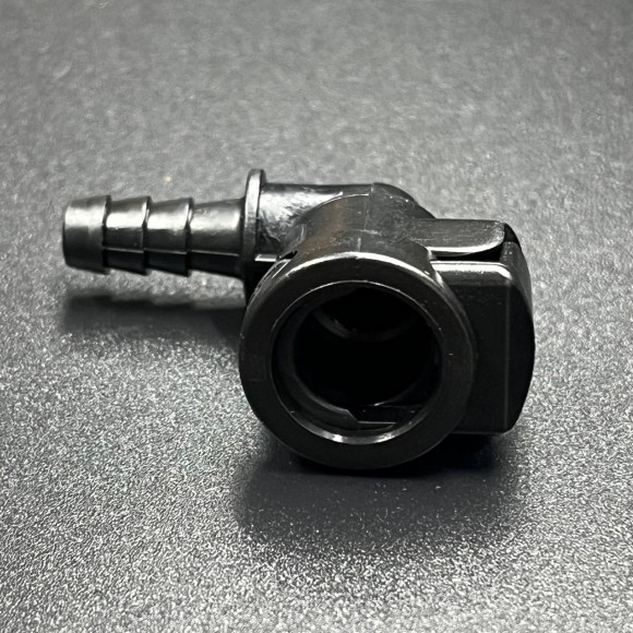 Фитинг угловой пластиковый Mercruiser  (JSP)