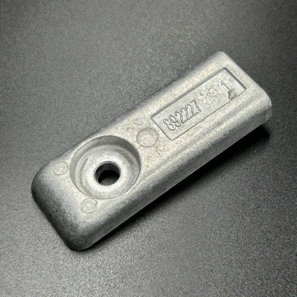 Анод гидроподъема Mercury VERADO 200-300  (Алюминиевый) (893404) (Quicksilver)