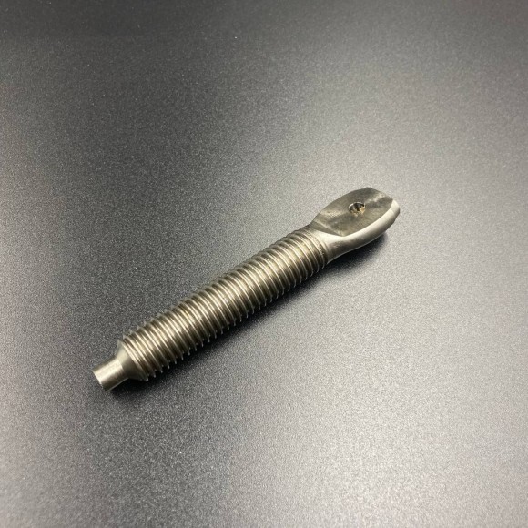 Винт крепления двигателя Yamaha 2-5 (PREMARINE) Винт крепления двигателя Yamaha 2-5 (PREMARINE)