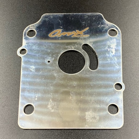 Пластина помпы охлаждения Suzuki DF70-90(A) (Omax)