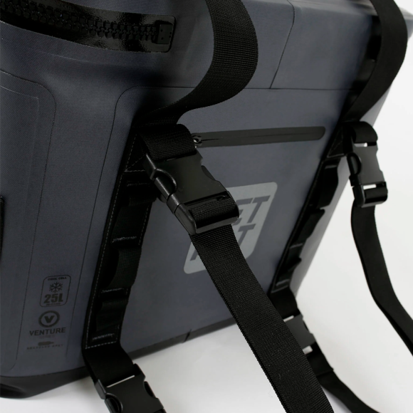 Сумка JetPilot Venture Cooler Esky 25L Charcoal Сумка JetPilot Venture Cooler Esky 25L Charcoal