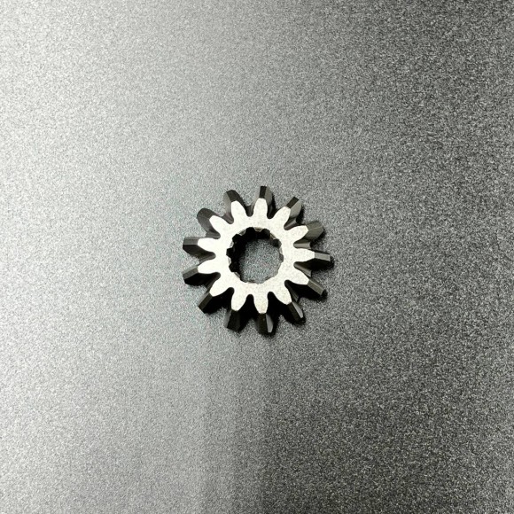 Шестерня вертикального вала (Пиньон) Yamaha E8D (647-45551-00) (Omax)