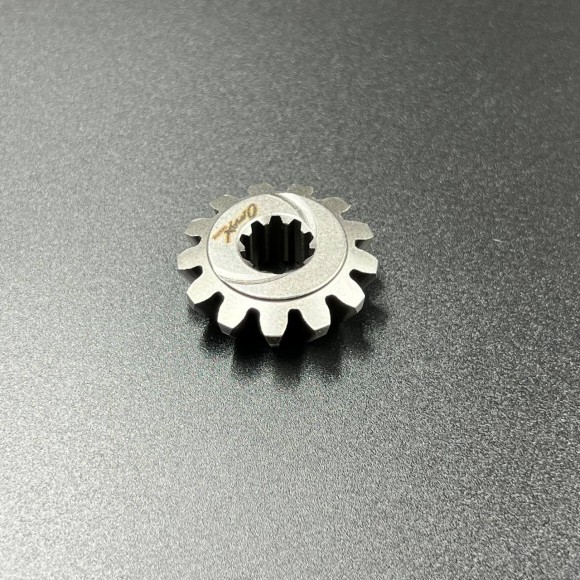 Шестерня вертикального вала (Пиньон) Yamaha E8D (647-45551-00) (Omax)