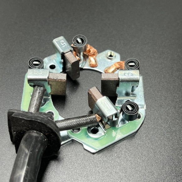 Щеточный узел Yamaha F75-100 (PREMARINE)