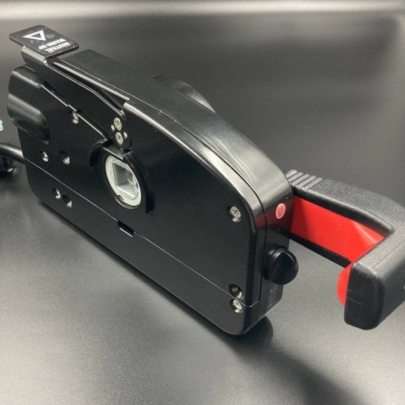 Дистанционное управление Tohatsu MFS8-30C, M40D2-90A (C гидроподъемом) (8Pin) (PWB) Дистанционное управление Tohatsu MFS8-30C, M40D2-90A (C гидроподъемом) (8Pin) (PWB)