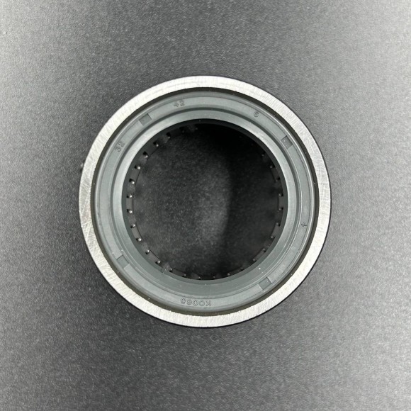 Подшипник роликовый коленвала Yamaha 25-30G (61T) до 2001г (32x48x32) (Omax)