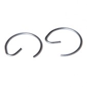 Кольцо стопорное пальца поршня Skipper для Suzuki Модели техники: DT20-40 HP, DF4-6 HP, DF40A-90A HP Кольцо стопорное пальца поршня Skipper для Suzuki Модели техники: DT20-40 HP, DF4-6 HP, DF40A-90A HP