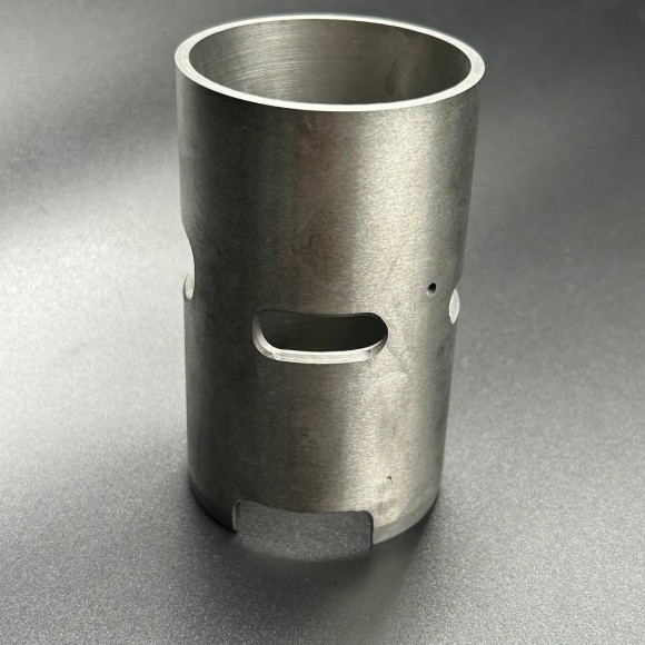 Гильза цилиндра Yamaha 9.9-15 (63V-10935-00; 682-10935-00) (YUELANG)